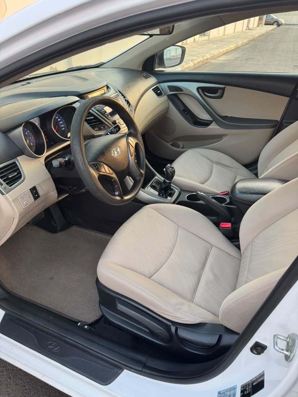 Jeddah, Vehicles, Cars & Trucks , SAR 35000,  Hyundai Elantra,  2016,  Automatic,  248800 KM,    2.0 First Owner