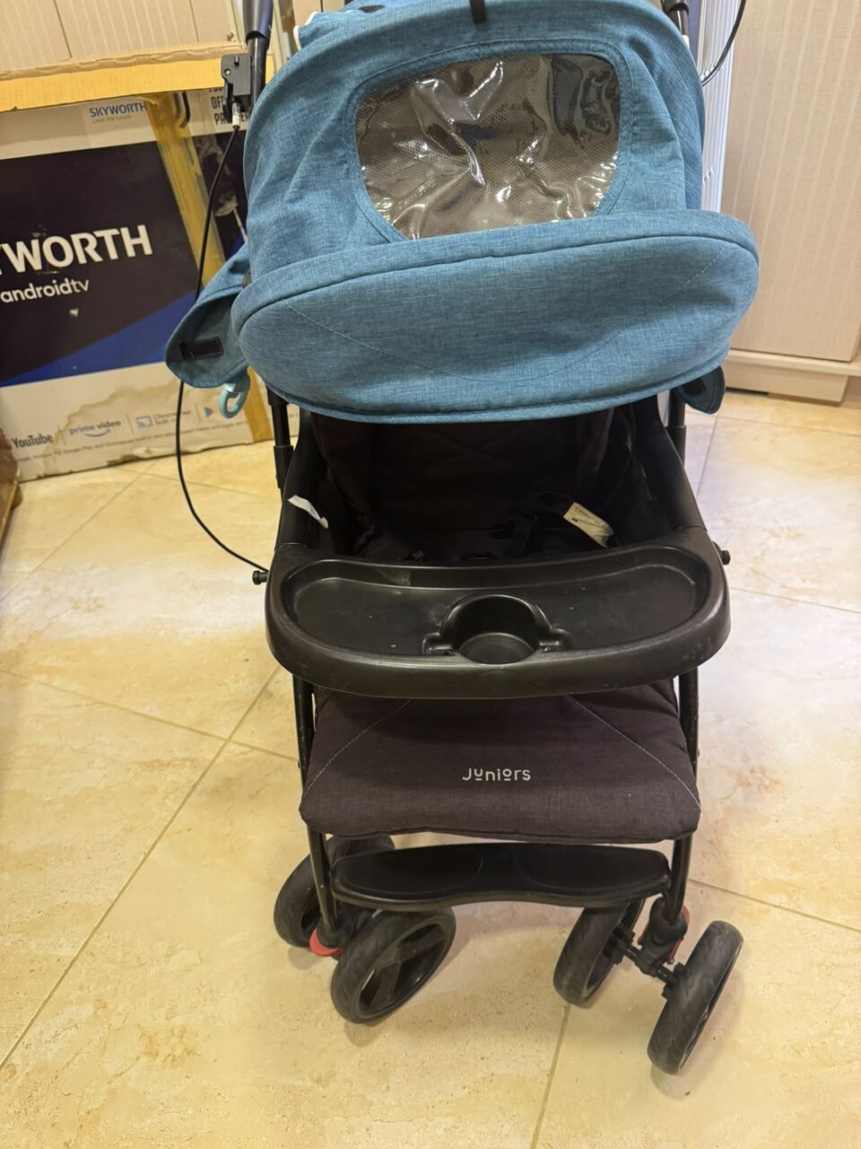 Riyadh, Baby & Kid Stuff, SAR 850,  Baby Stroyler Junior , Baby Car Chair Graco, Bunk Bed  Home Box