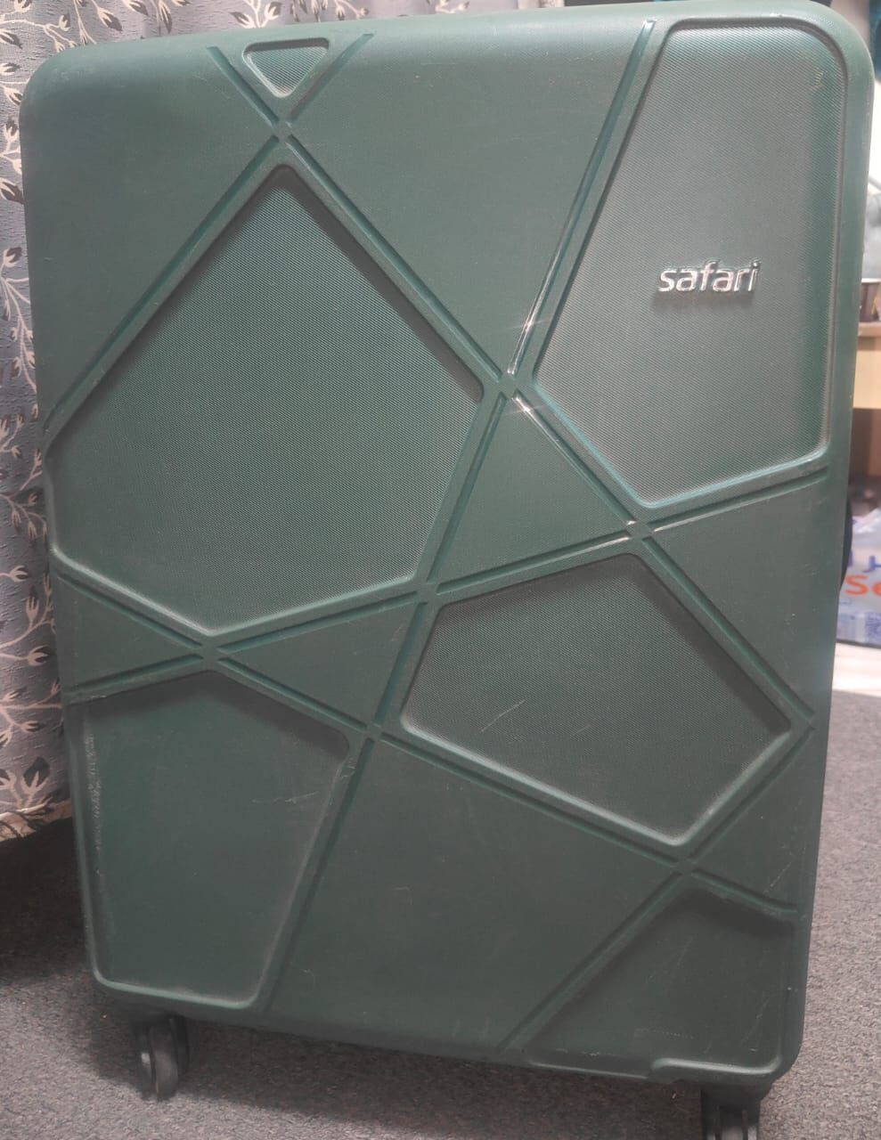 Hara, Furniture, SAR 120,  Trolly Bag Big Size Almost New