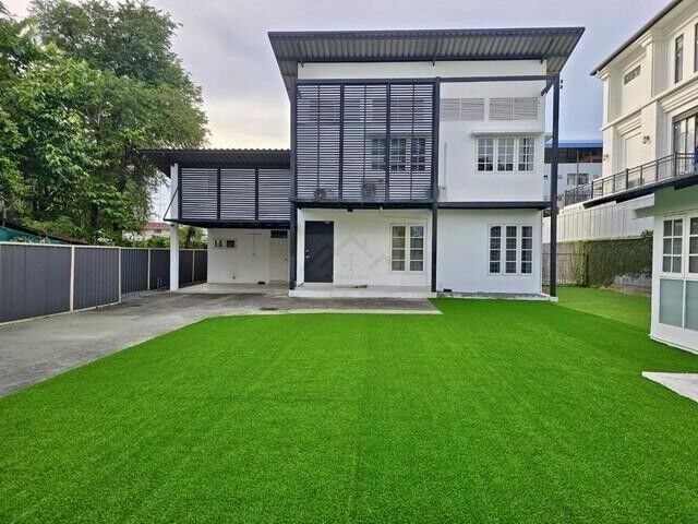Bangkok, Villas, THB 100000,  150 Sq. Feet,  Single House For Rent, Soi Ramindra 42, Suitable For An Office.