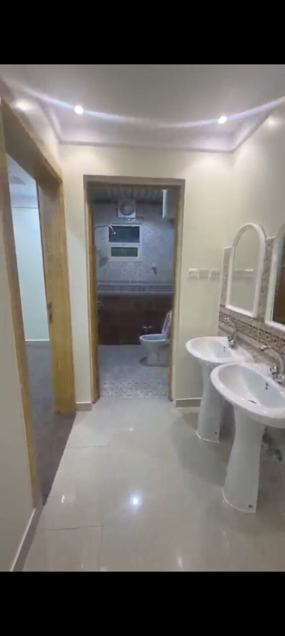 Al Naseem, Apartments, Flats, Houses & Villas, SAR 32000/year,  4 BR,  Family Apartment First Floor With Large 4 Beadrooms 2bath Kitchen And Hall