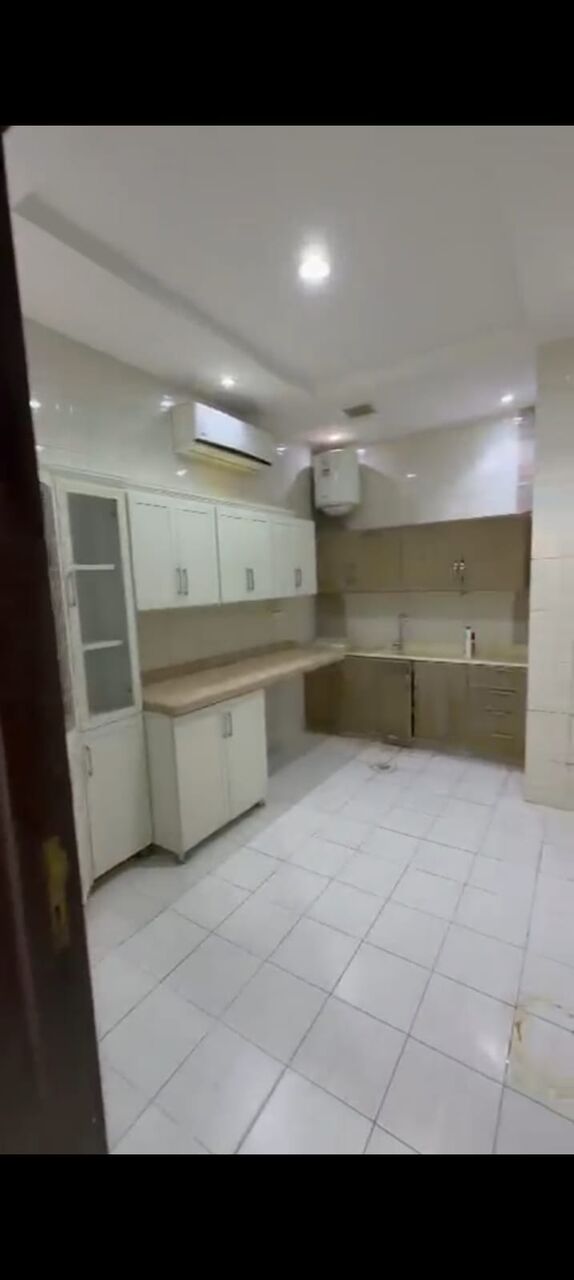 Al Rawdah, Apartments, Flats, Houses & Villas, SAR 35000/year,  3 BR,  Family Apartment Ground Floor With Alrge 3 Beadrooms 2bath AC Kitchen Are Installed