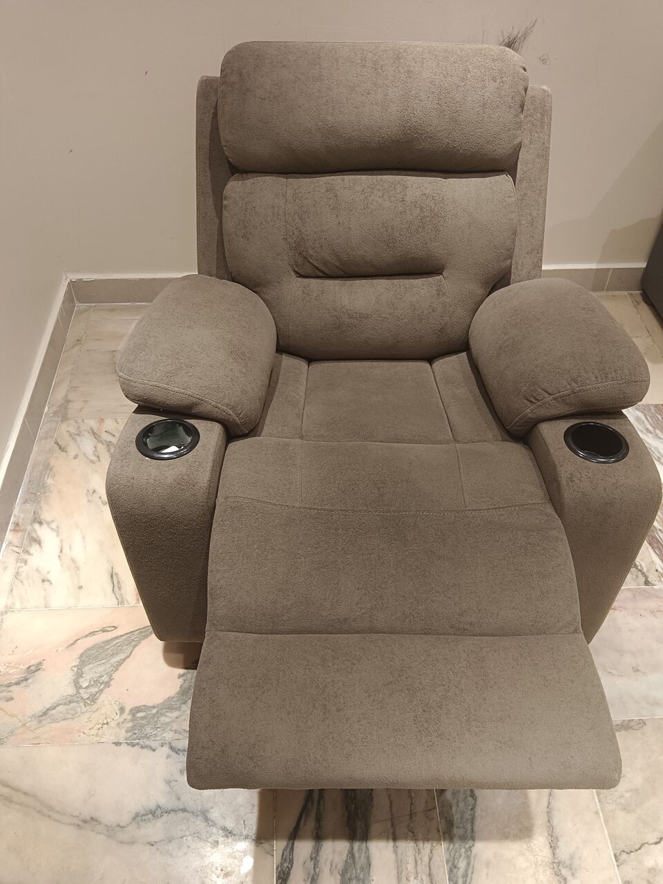 Jeddah, Furniture, SAR 600,  Sofa