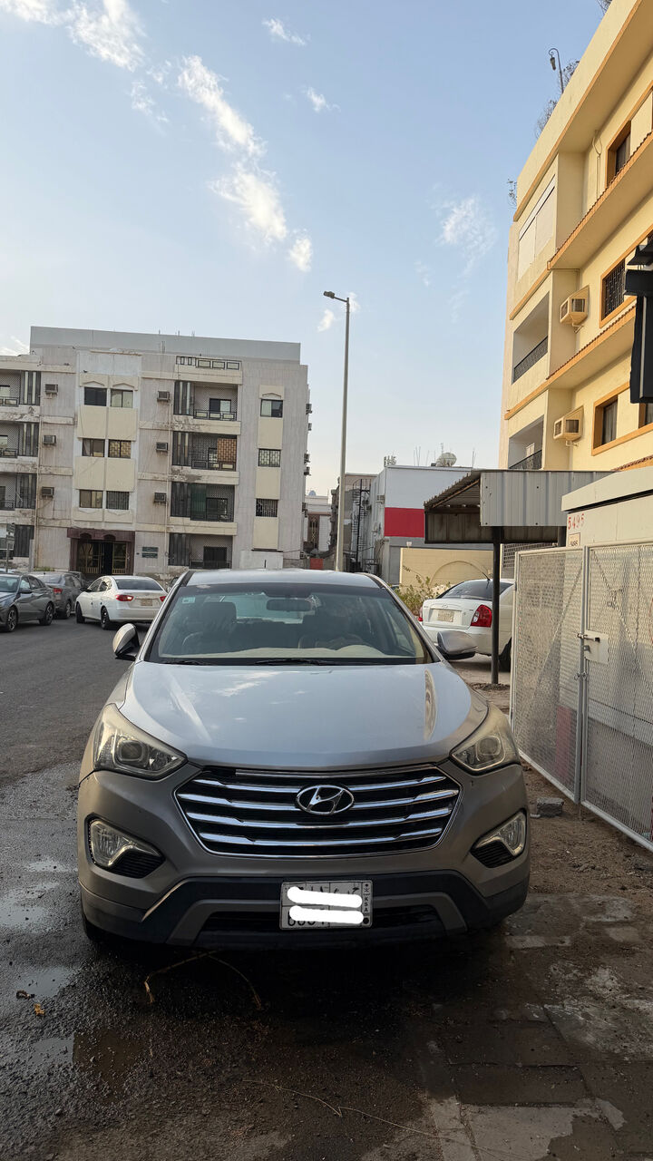 Jeddah, Vehicles, Cars & Trucks , SAR 44000,  Hyundai Grand Santafe,  2014,  Automatic,  110000 KM,   Very Less Driven With Care