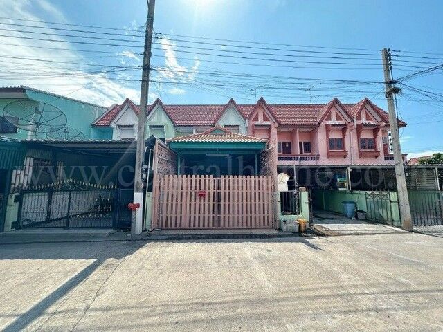 Bangkok, Real Estate For Sale, THB 1350000,  2 BR,  26 Sq. Feet,  Townhouse Saeng Chuto, Ban Pong, Nong Or, Good Location, Cheap Price.