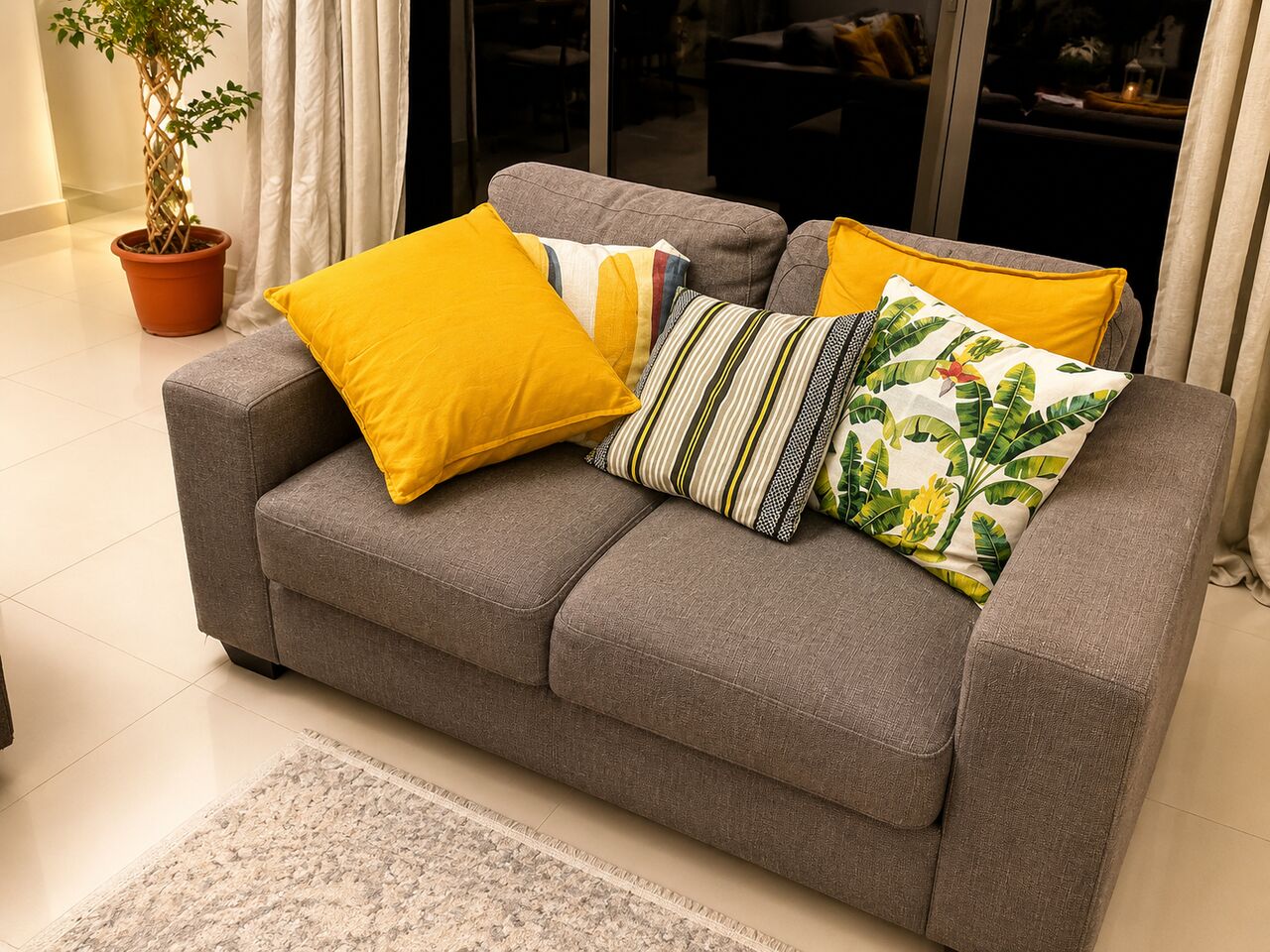 Riyadh, Furniture, SAR 1500,  Home Centre Sofa