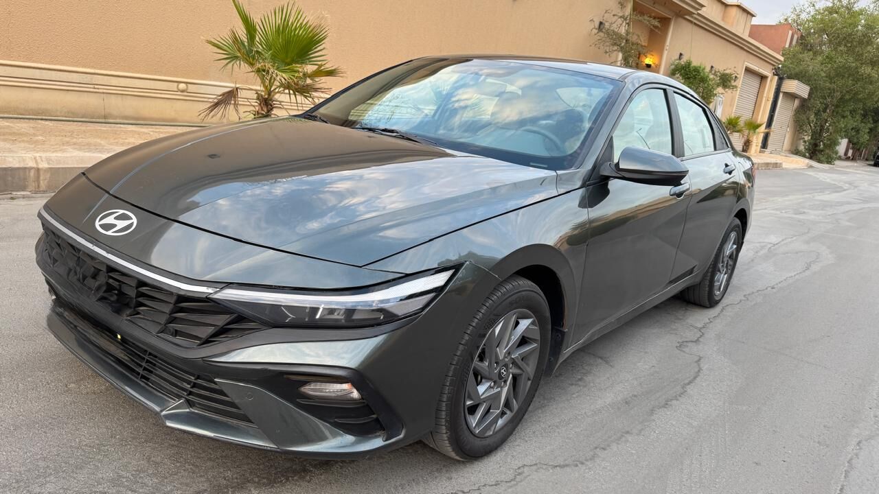 Riyadh, Vehicles, Cars & Trucks , HYUNDAI ELANTRA SMART,  2024,  Automatic,  110000 KM,  MADE IN KOREA 1.6 LITER MID OPTION E Last Offr  44500  Sr  1