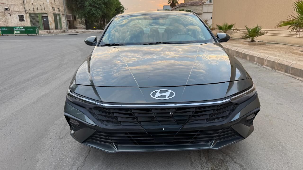 Riyadh, Vehicles, Cars & Trucks , HYUNDAI ELANTRA SMART,  2024,  Automatic,  110000 KM,  MADE IN KOREA 1.6 LITER MID OPTION E Last Offr  44500  Sr  2