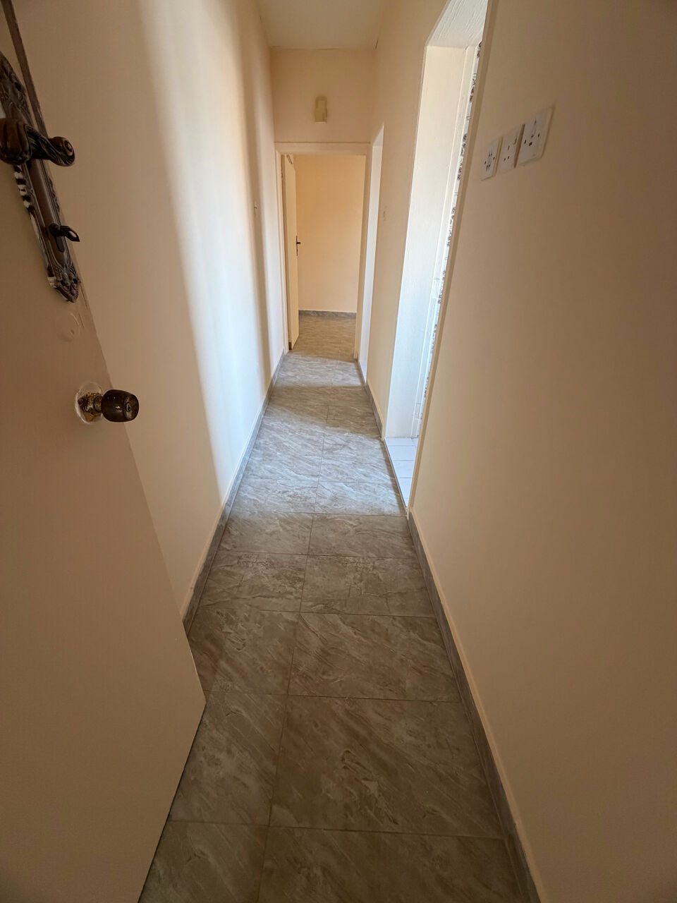 Salmaniya, Apartments, Flats, Houses & Villas, BHD 135/month,  Furnished,  1 BR,  1 Bedroom Flat For Rent With Ewa