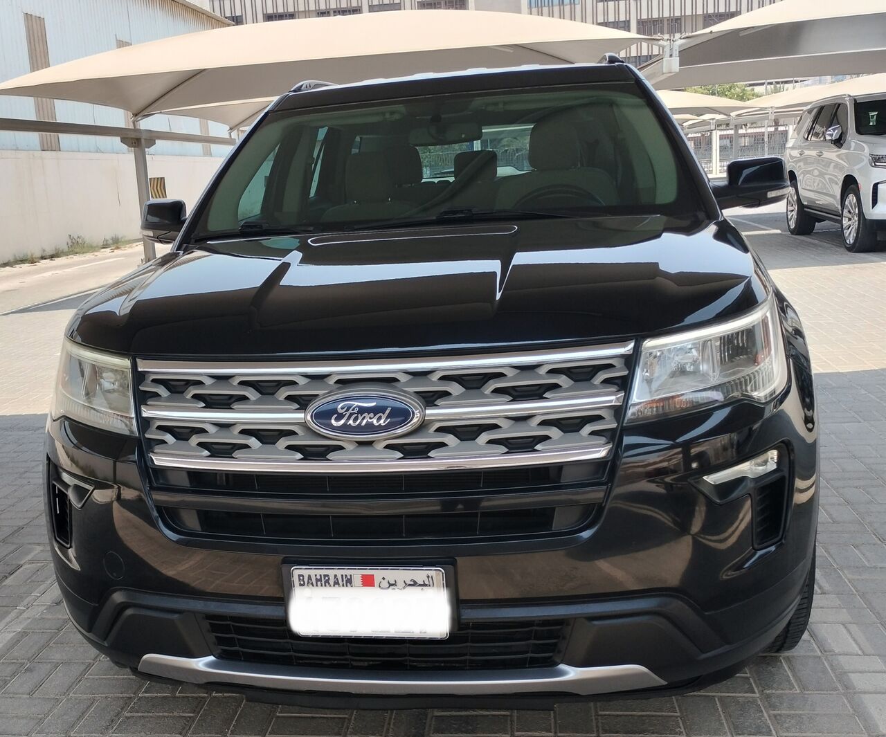 Manama, Vehicles, Cars & Trucks , Ford Explorer,  2018,  Automatic,  112000 KM,    XLT ( 7 Seater ) Very Clean Suv.