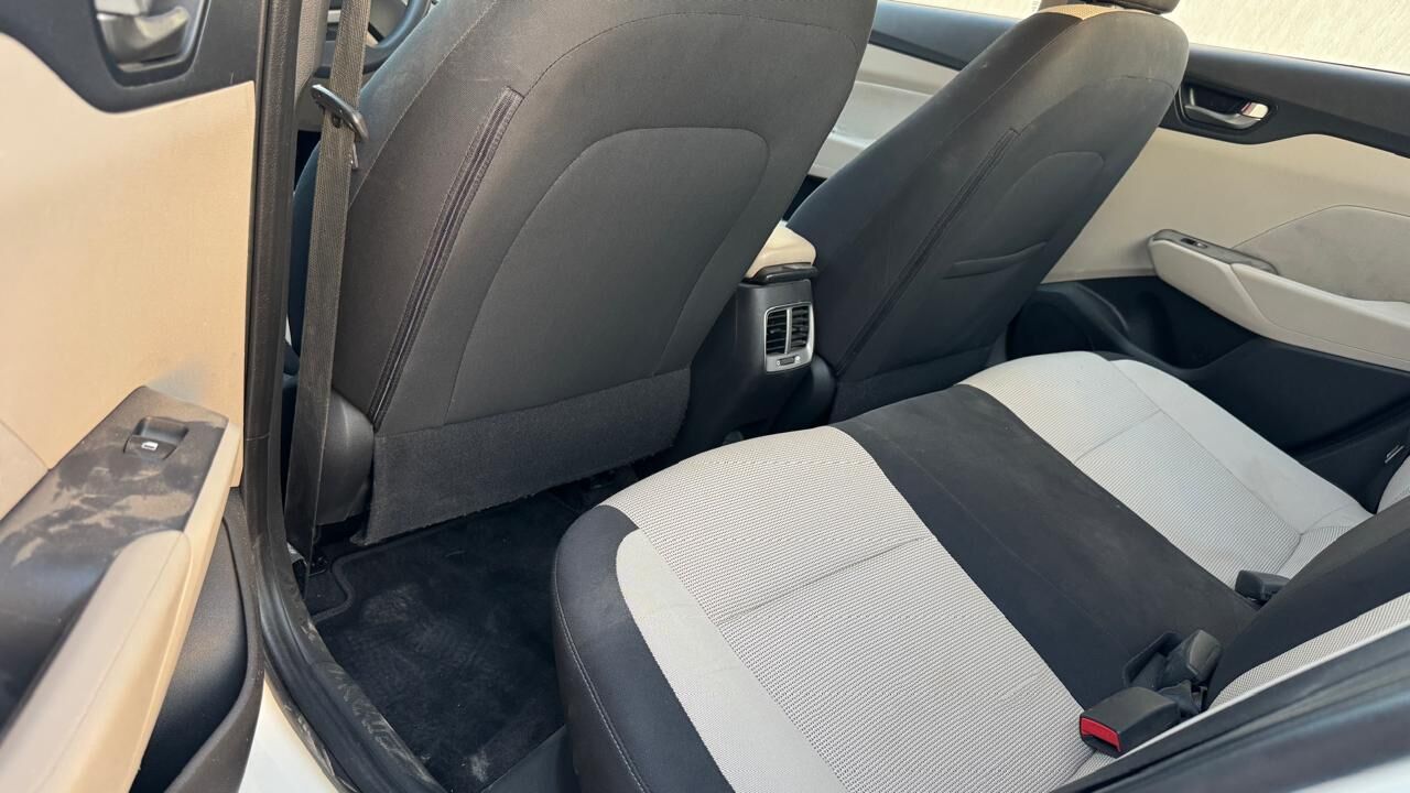 Riyadh, Vehicles, Cars & Trucks , HYUNDAI ACCENT,  2020,  Automatic,  88000 KM,  NEA AND CLEAN CONDITION  32500 LAST E