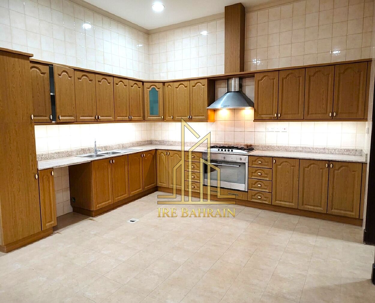 Busaiteen, Villas, BHD 800,  510 Sq. Meter,  Spacious Villa For Rent &ndash; Busaiteen, Bahrain