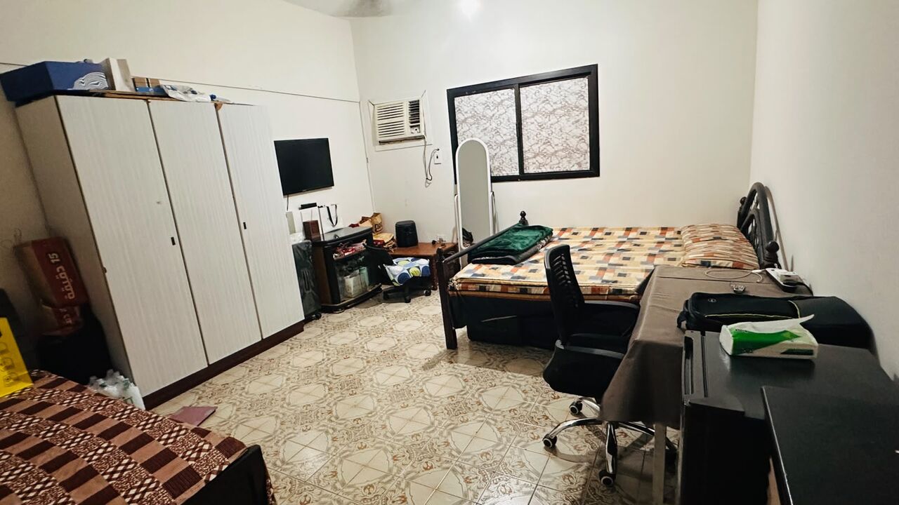 Jeddah, Rooms for Rent, SAR 1300/month,  Furnished,  A Spacious And Fully Furnished Room Is Available For Rent In The Prime Location Of Aziziya