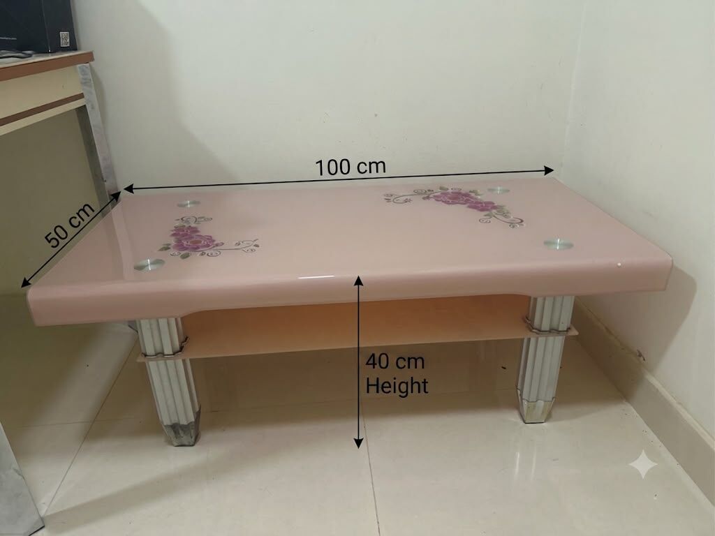 East Riffa, Furniture, BHD 5,  Urgent Sale - Teapoy (glass Top)