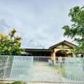 THB 2900000,  2 BR,  200 Sq. Feet,  Land And Detached House For Sale (Suitable For Renovation) Area Up To 200 Square Meters.
