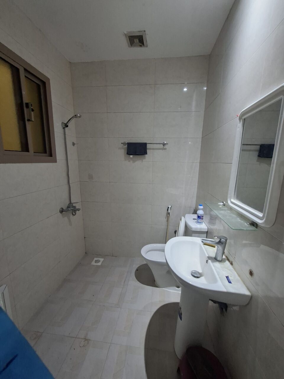 Hoora, Apartments, Flats, Houses & Villas, BHD 140/year,  1 BR,  Studio For Rent In Hoora Semi Furnished With Electricity