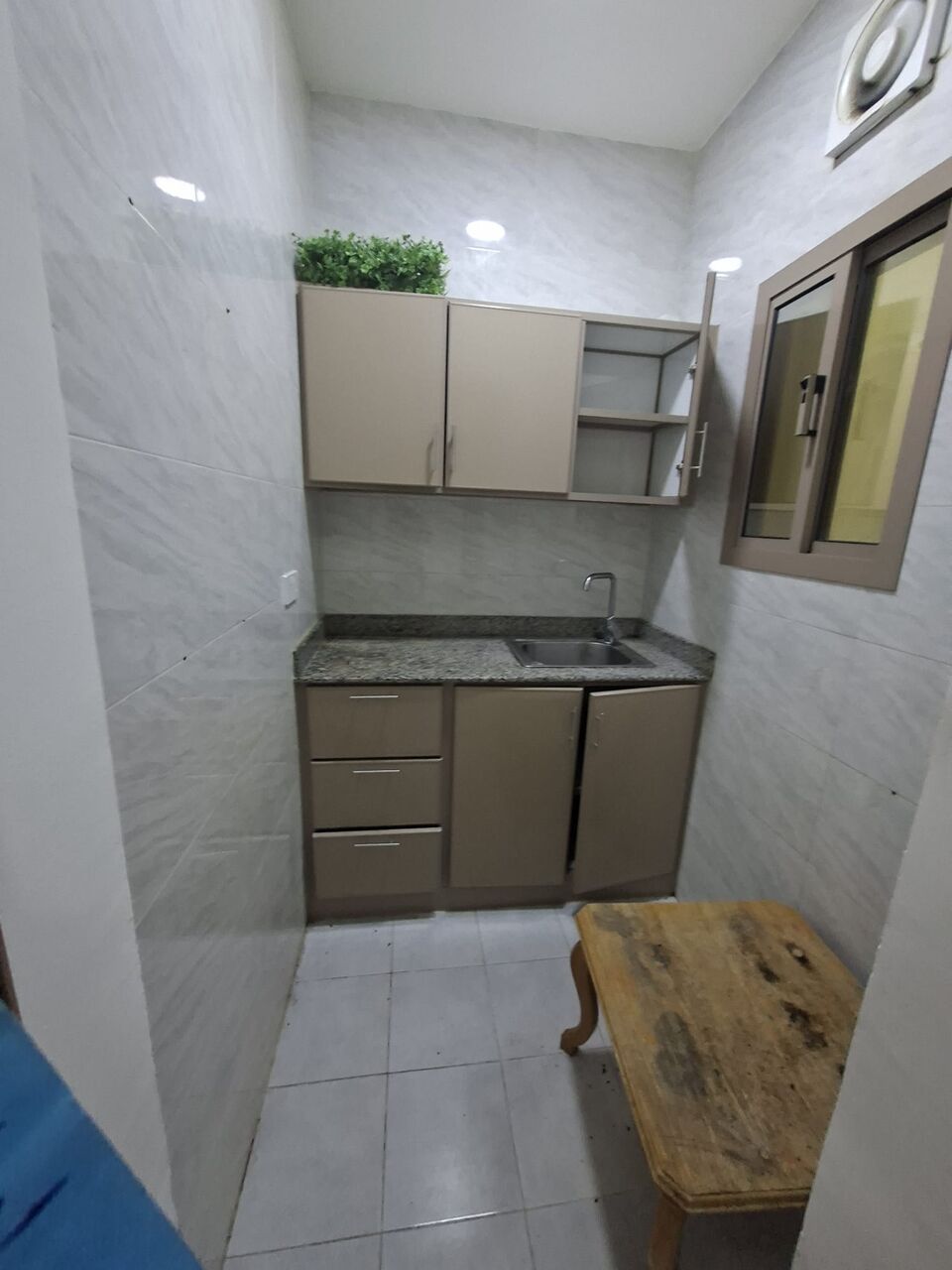 Hoora, Apartments, Flats, Houses & Villas, BHD 140/year,  1 BR,  Studio For Rent In Hoora Semi Furnished With Electricity