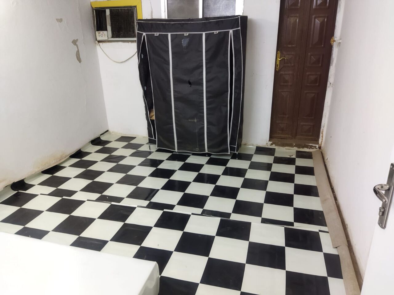 Hara, Rooms for Rent, SAR 750/month,  Furnished,  Room For Decent Person