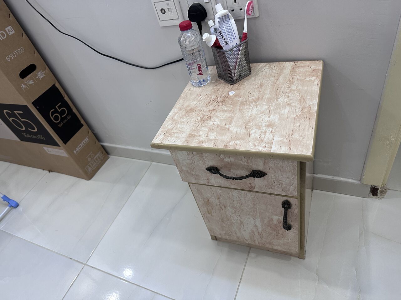 Jizan, Furniture, SAR 600,  Urgent Sale- Bed, Wardrobe Available