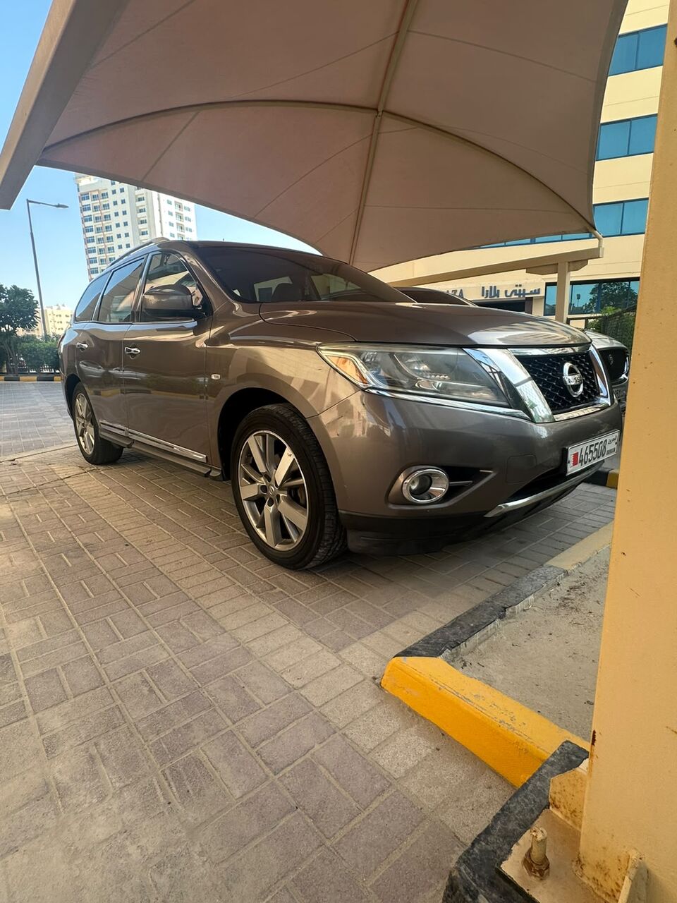 Mahooz, Vehicles, Cars & Trucks , BHD 3300,  Nissan Pathfinder 2014,  2014,  Automatic,  160000 KM,  Nissan - Pathfinder SV - Single Owner Car For Sale
