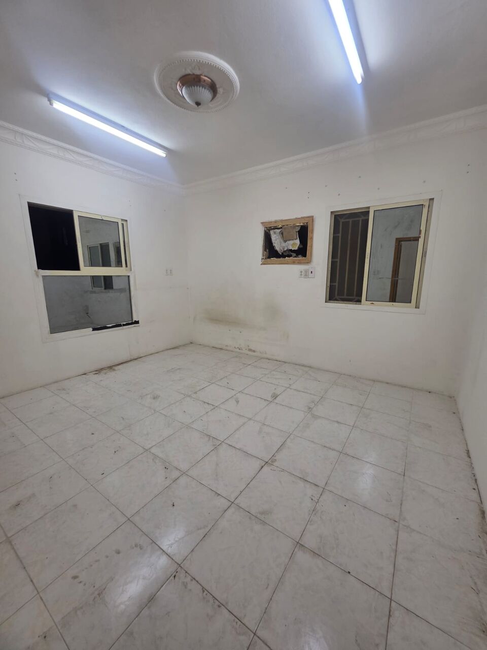 Khobar, Apartments, Flats, Houses & Villas, SAR 21500/year,  3 BR,  3 Bedrooms, A Hall,  2 Bathrooms, A Kitchen, Second  Floor  Elevator Available