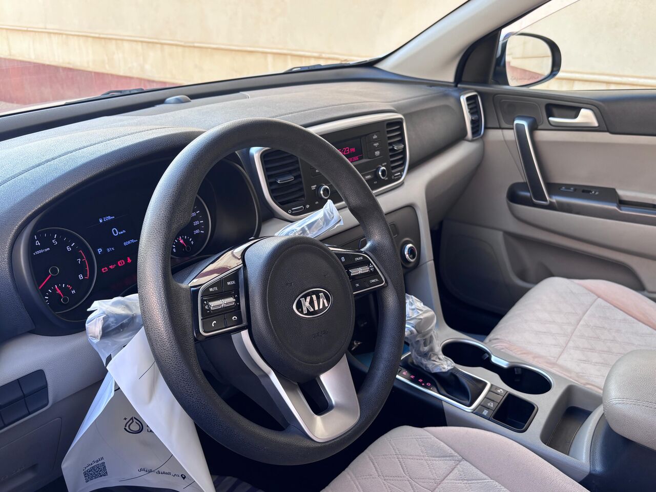 Riyadh, Vehicles, Cars & Trucks , SAR 61900,  Kia Sportage,  2021,  Automatic,  61800 KM,   LX- With Only 61,800 Kms.