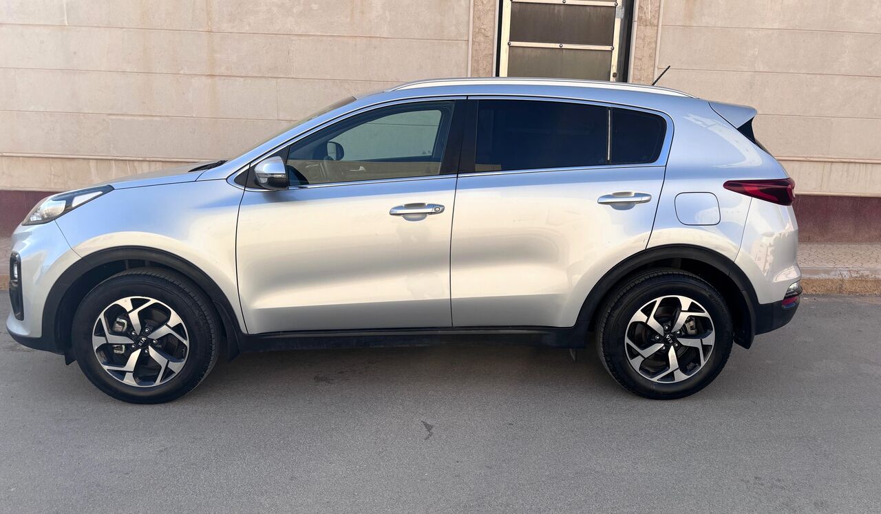 Riyadh, Vehicles, Cars & Trucks , SAR 61900,  Kia Sportage,  2021,  Automatic,  61800 KM,   LX- With Only 61,800 Kms.