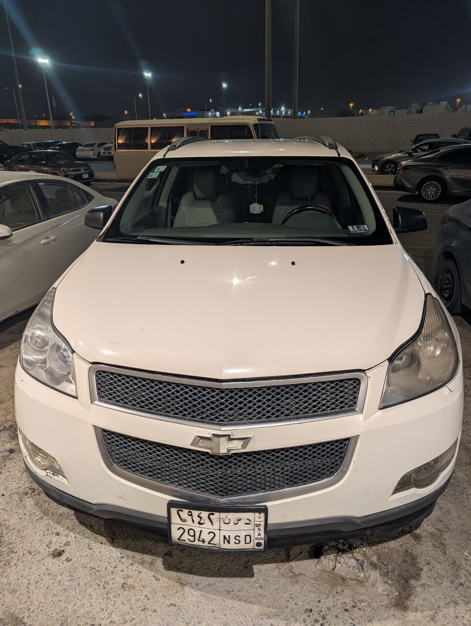 Al Nakheel, Vehicles, Cars & Trucks , SAR 16000,  Chevrolet Traverse,  2010,  Automatic,  381000 KM,   Family 7-Seater SUV For Sale In Riyadh