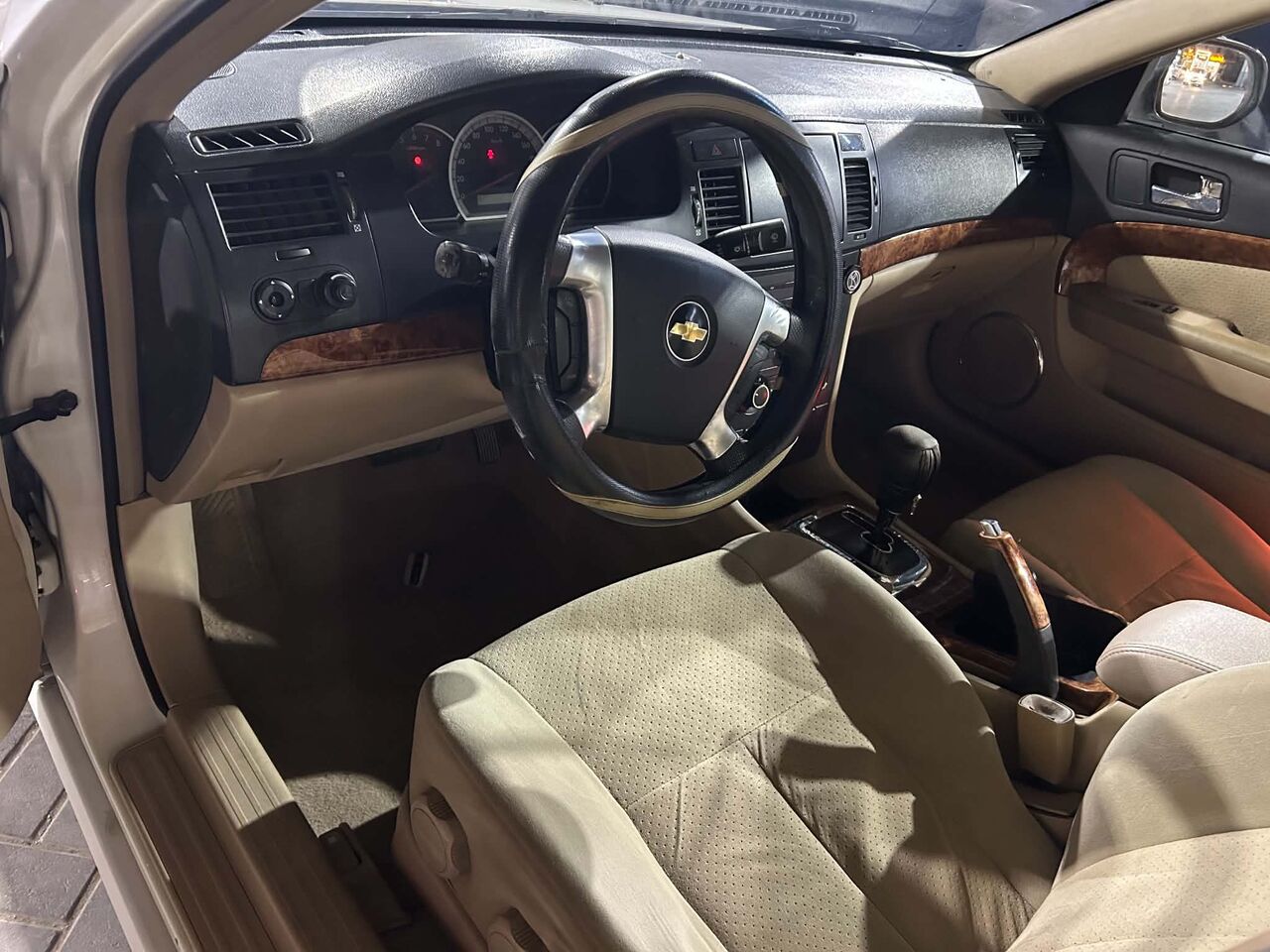 Riyadh, Vehicles, Cars & Trucks , SAR 10000,  Chevrolet Epica,  2009,  Automatic,  280000 KM,