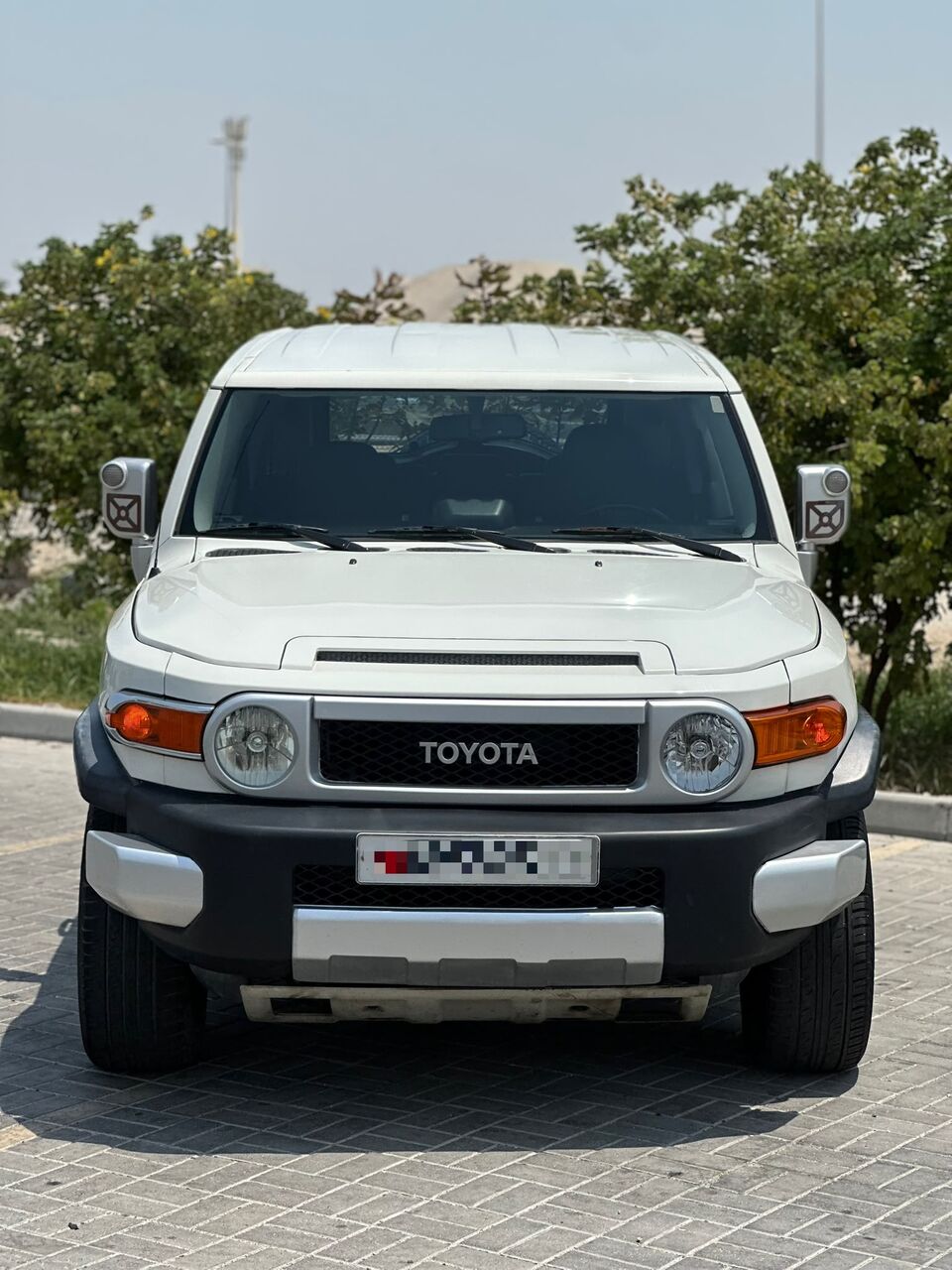 Riffa, Vehicles, Cars & Trucks , BHD 3500,  TOYOTA FJ CRUISER 4X4 2009 WHITE,  2009,  Automatic,  340000 KM,