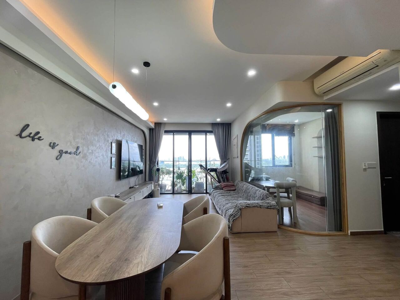 Ho Chi Minh City, Apartments, Flats, Houses & Villas, VND 43000000/month,  Furnished,  110 Sq. Meter,  Modern 3 Bedrooms For Rent At One Verandah District 2
