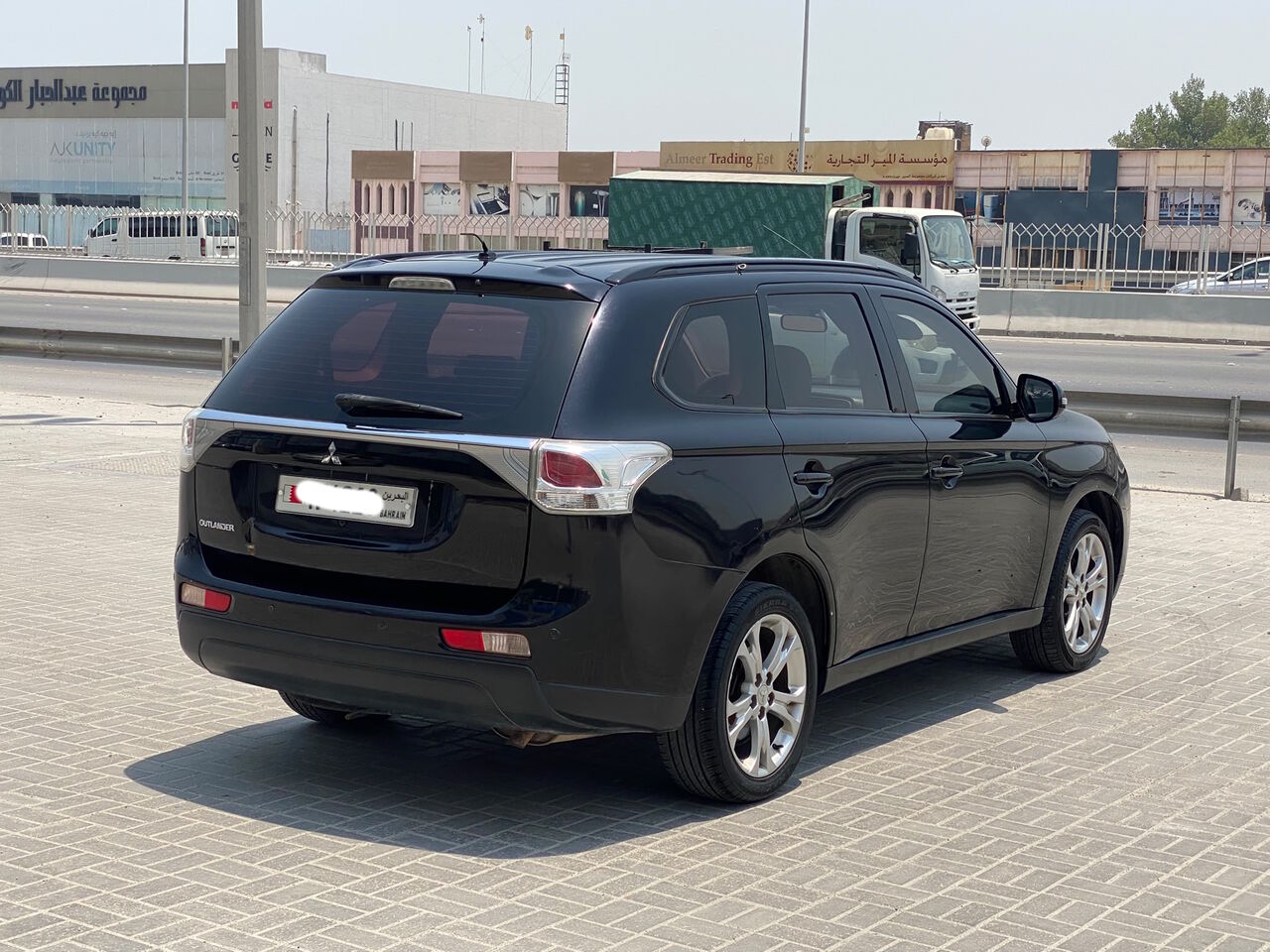 Manama, Vehicles, Cars & Trucks , BHD 2500,  Mitsubishi Outlander,  2014,  Automatic,  183400 KM,    (Black)