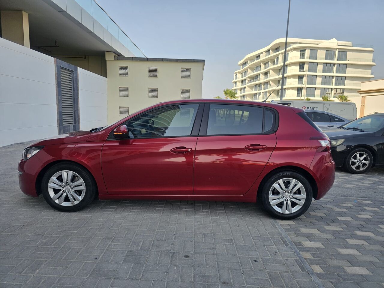 Saar, Vehicles, Cars & Trucks , BHD 1600,  Peugeot 308,  2016,  Automatic,  124000 KM,  Peugot 308