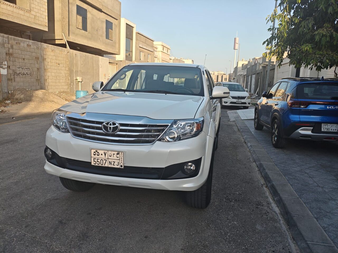 Akrabia, Vehicles, Cars & Trucks , SAR 11,  Toyota 4Runner,  2015,  Automatic,  5 KM,  Toyota Fortuner . Like New