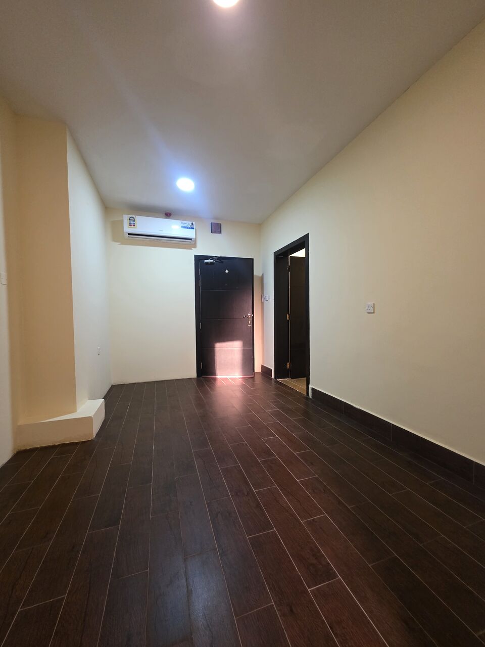 Tubli, Apartments, Flats, Houses & Villas, BHD 180/month,  1 BR,  Neet & Clean Semi Furnished 1 BHK Flat With Ewa & 180/BD In Tubli
