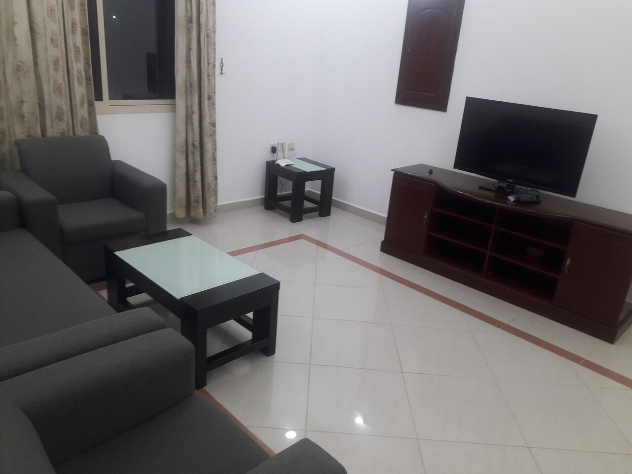 Juffair, Apartments, Flats, Houses & Villas, BHD 250/month,  Furnished,  1 BR,  100 Sq. Meter,  1 Bhk Fully Furnished Flat(one Month Free ) Available In Juffair Call Aleena