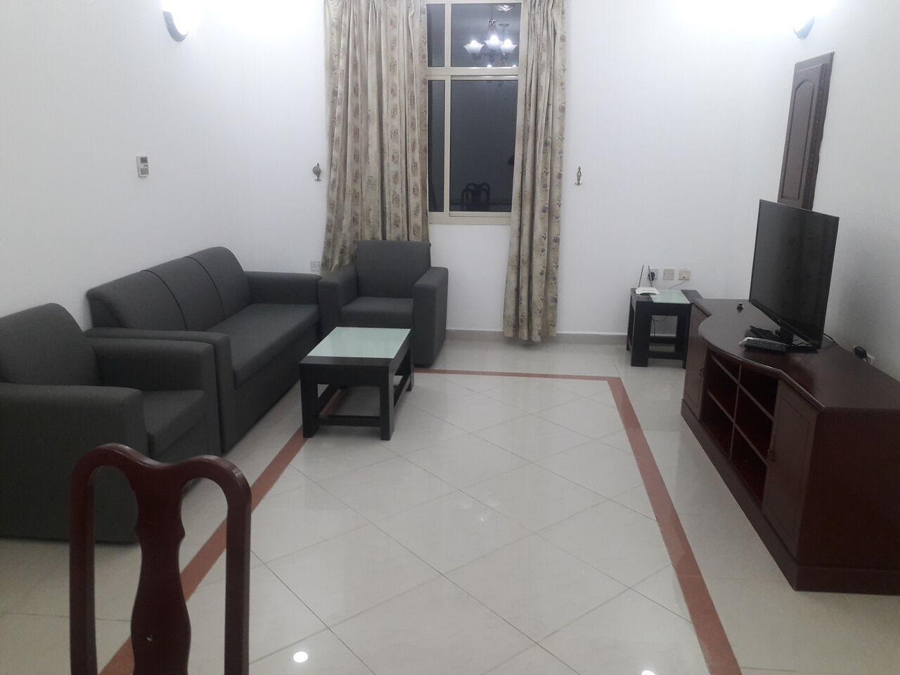 Juffair, Apartments, Flats, Houses & Villas, BHD 250/month,  Furnished,  1 BR,  100 Sq. Meter,  1 Bhk Fully Furnished Flat(one Month Free ) Available In Juffair Call Aleena
