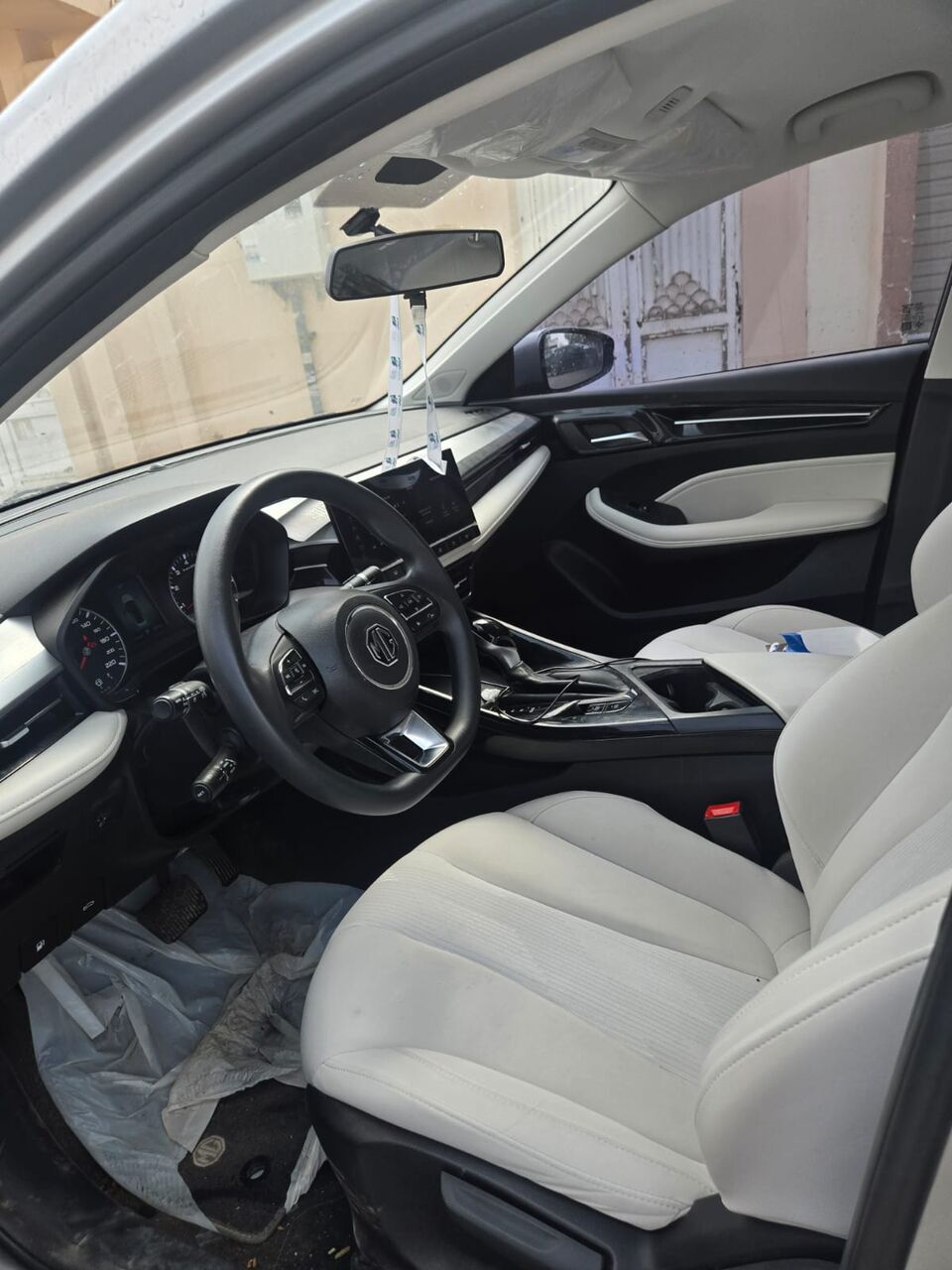Riyadh, Vehicles, Cars & Trucks , SAR 32000,  MG 5,  2025,  Automatic,  18000 KM,  Neat And Clean MG  Full Option For Sale With Low Mileage