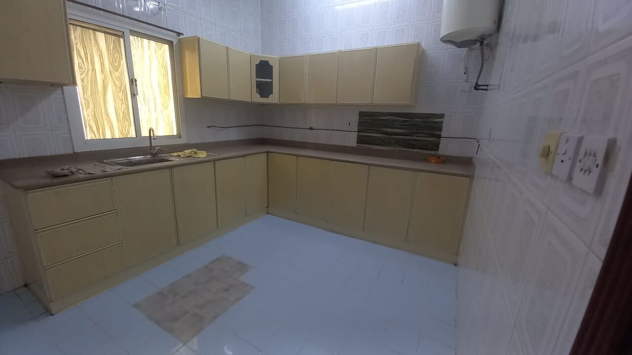 Adliya, Apartments, Flats, Houses & Villas, BHD 210/month,  2 BR,  # 2  BEDROOMS,2  BATHROOMS,HALL, KITCHEN,BALCONY,SPECIOUS FLAT FOR RENT IN ADLIYA#
