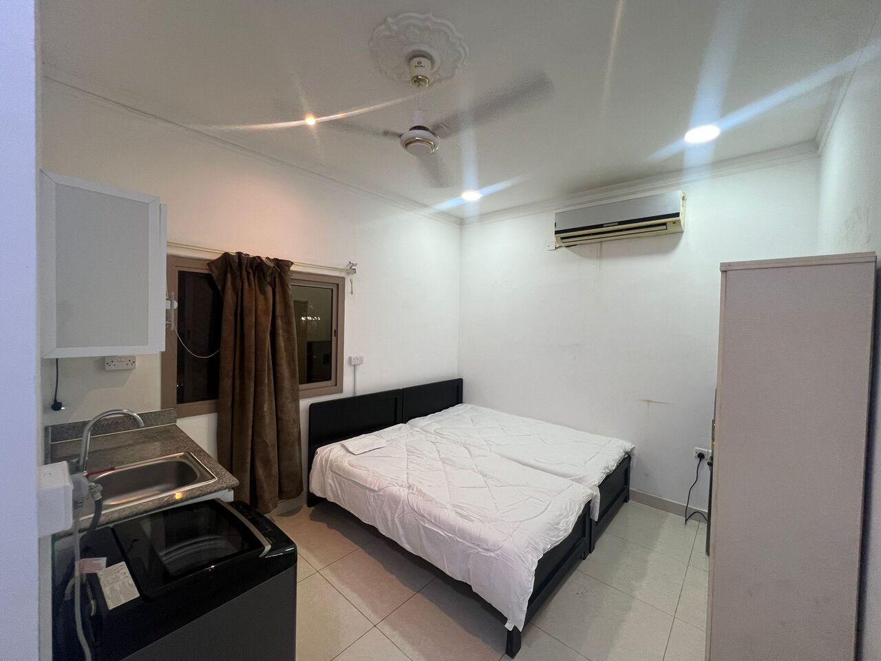 Sanabis, Apartments, Flats, Houses & Villas, BHD 140/month,  Furnished,  Studio,  Apartment For Rent In Sanabis Near Seef