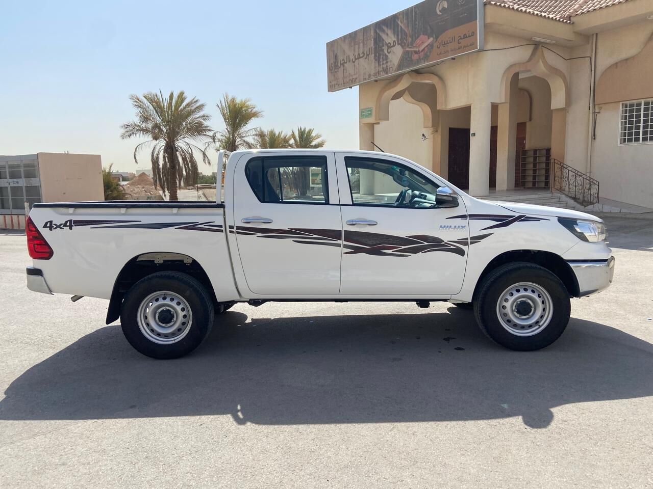Riyadh, Vehicles, Cars & Trucks , SAR 11,  Toyota Hilux,  2022,  Manual,  29000 KM,  , , ,  Only, For Sale
