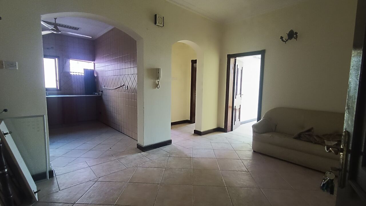 Hoora, Apartments, Flats, Houses & Villas, BHD 200/month,  2 BR,  *****1 Bath Spacius Flat For Rent In Hoora @ All Inclusive*****