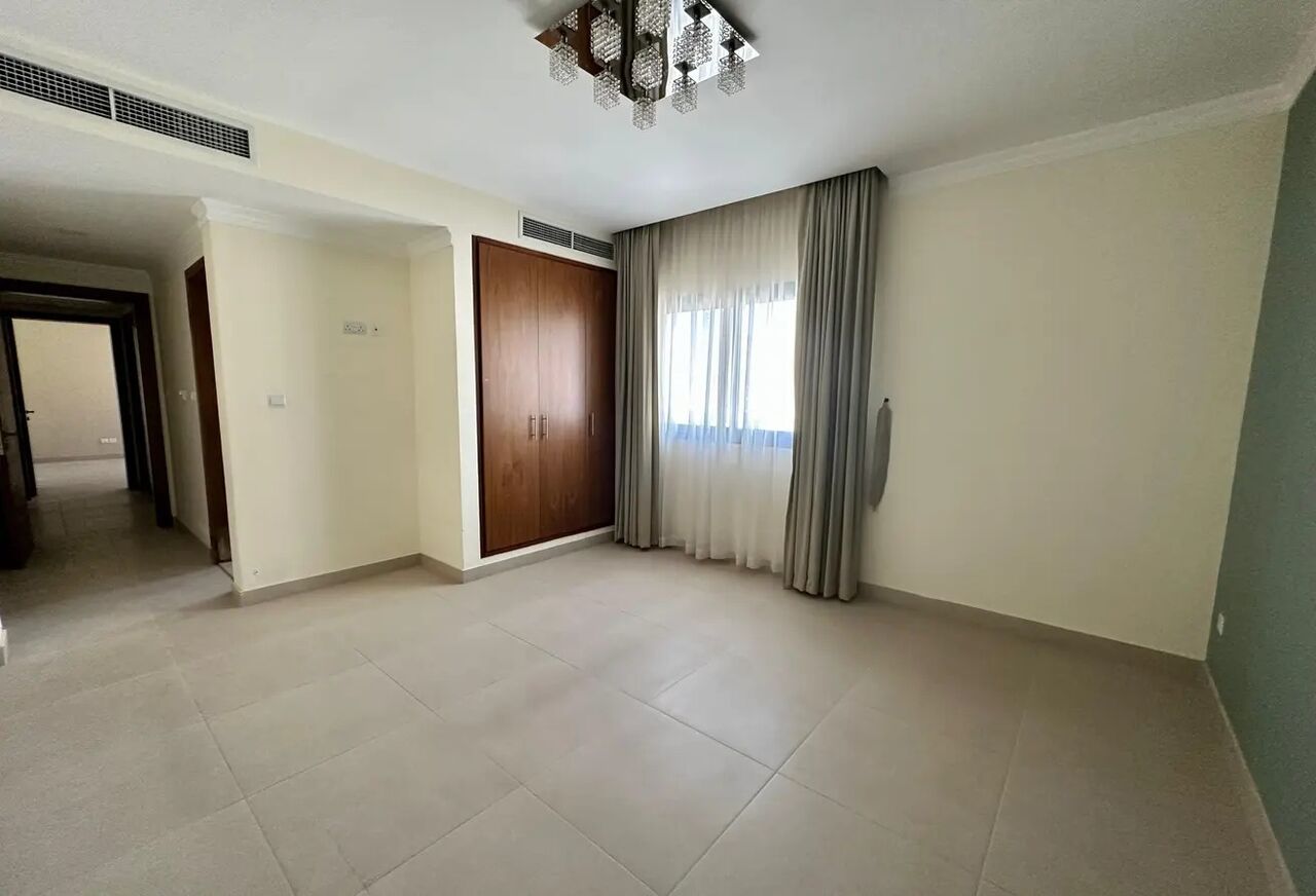 Burhama, Apartments, Flats, Houses & Villas, BHD 250/month,  2 BR,  100 Sq. Meter,  Spacious Two Bedroom Exclusive Behind Dana Mall