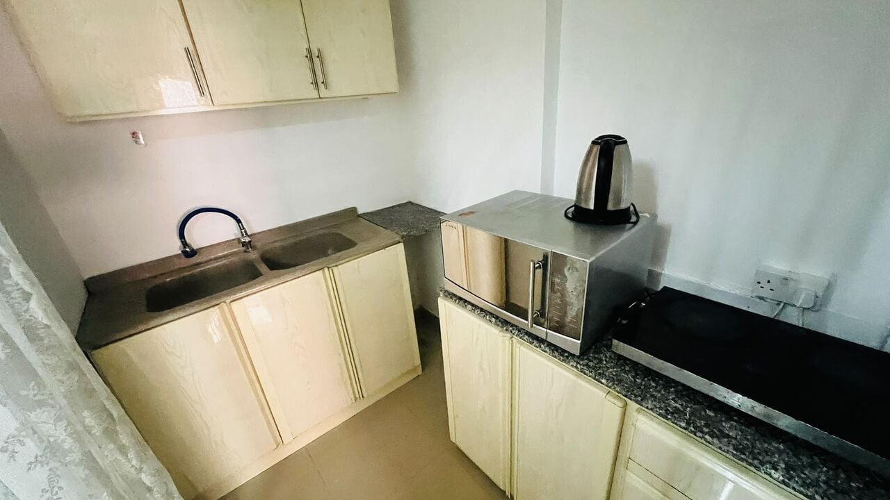 Janabiya, Apartments, Flats, Houses & Villas, BHD 165/month,  Furnished,  Studio,  Apartment For Rent In Janabiyah | Semi-Closed Kitchen