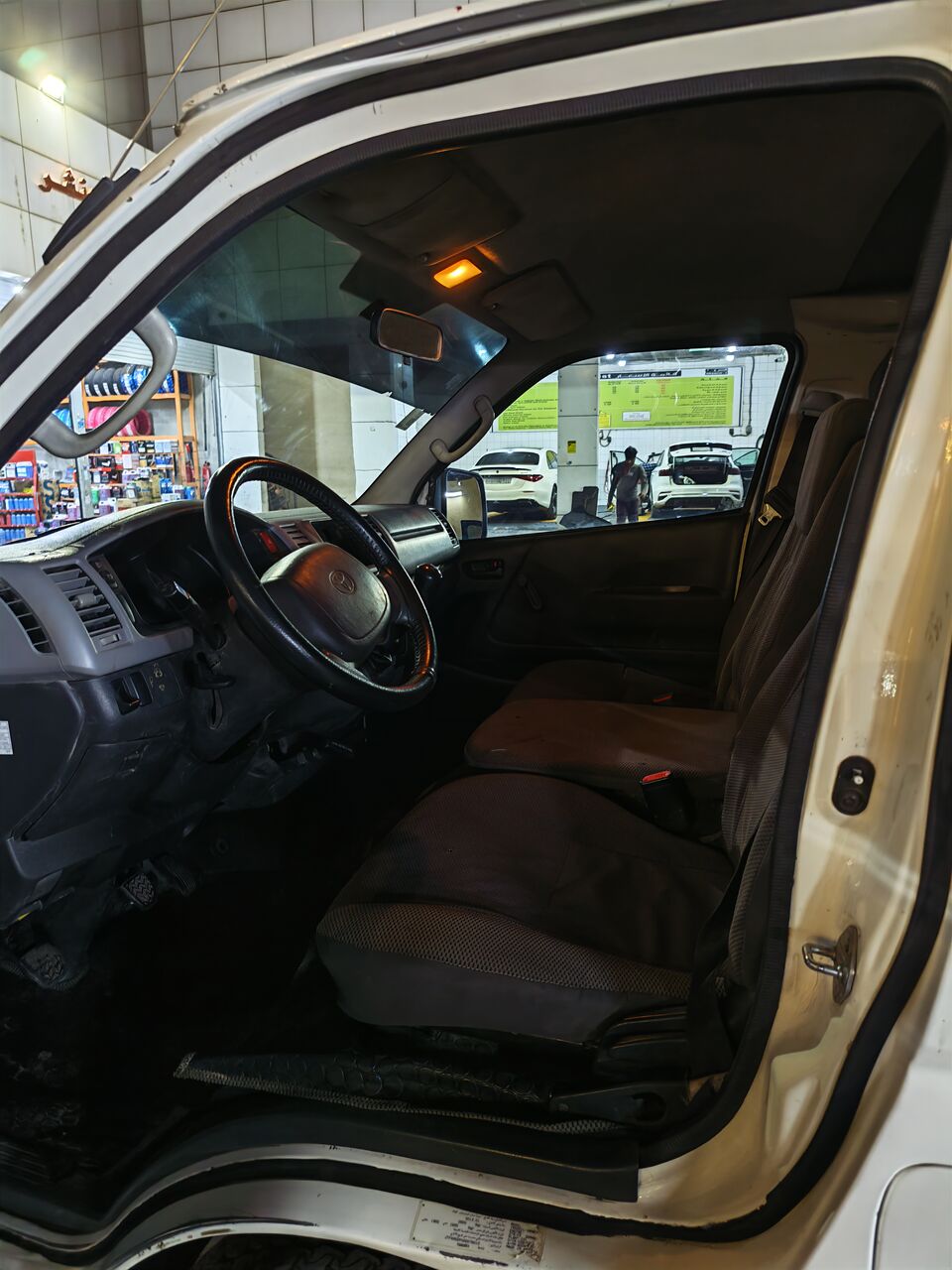 Riyadh, Vehicles, Cars & Trucks , SAR 50000,  Toyota Hi-Ace,  2013,  Manual,  431000 KM,  Toyota Hiace  Petrol For Sale For SR 50,000 (AC Working, Istimara Valid)
