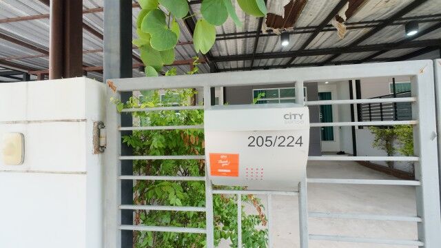 Bangkok, Real Estate For Sale, THB 2200000,  3 BR,  20 Sq. Feet,  Beautiful House Like This Real People Won