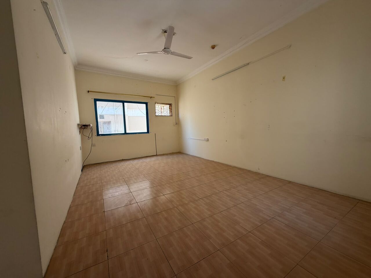 Salmaniya, Apartments, Flats, Houses & Villas, BHD 190/month,  2 BR,  Unfurnished Apartment For Rent In Salmaniya | Behind Salmaniya Discount Center