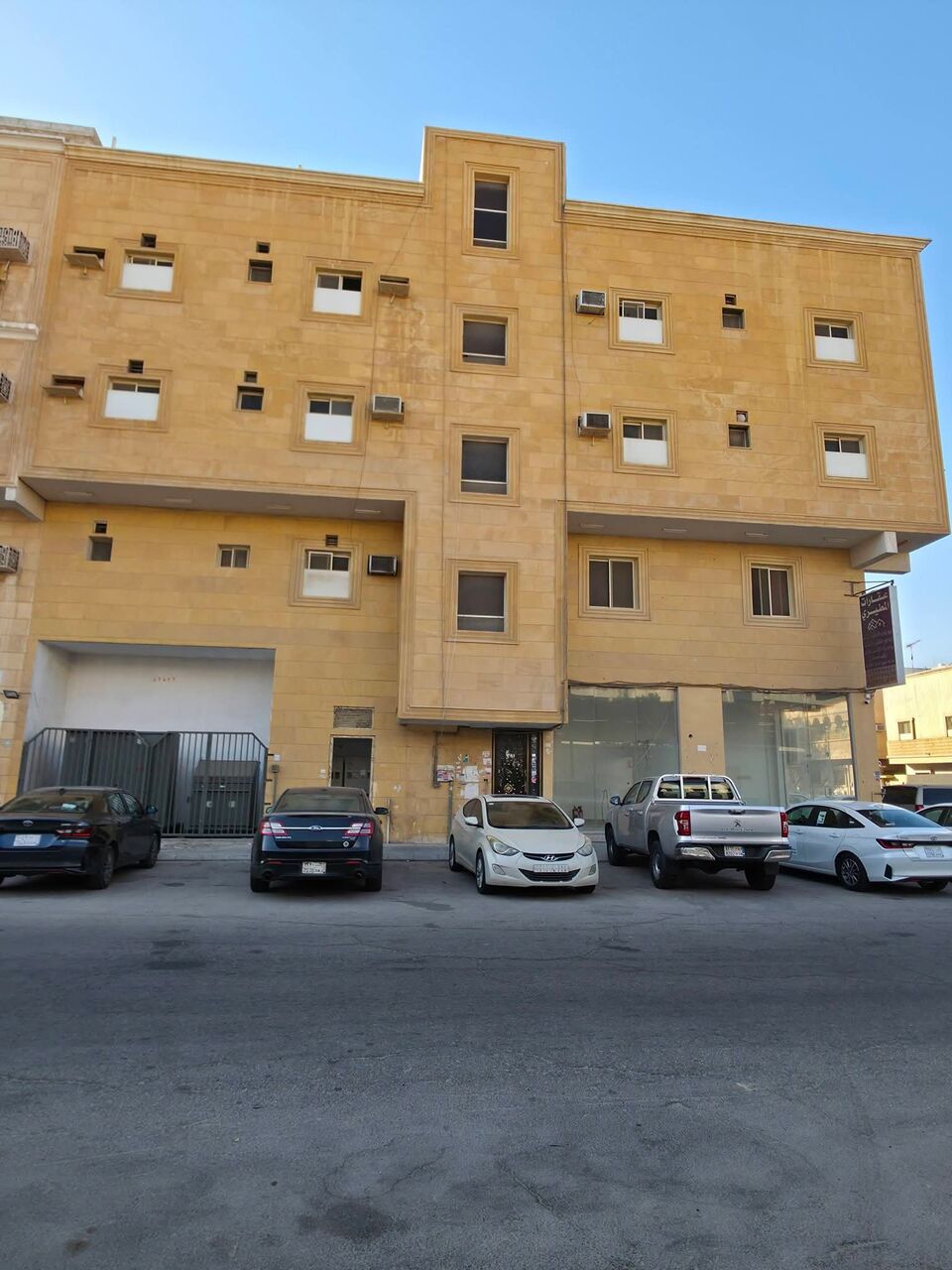 Thuqbah, Apartments, Flats, Houses & Villas, 2 BR,  2 BR Bachelor Apartment For Rent In Al Khobar 19,000 SAR/Year