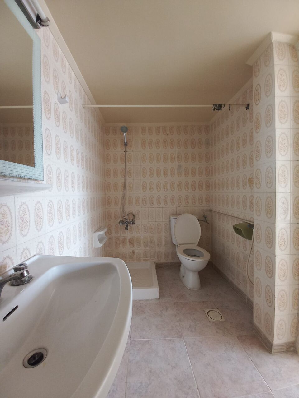 Gudaibiya, Apartments, Flats, Houses & Villas, BHD 260/month,  3 BR,  # 3  BEDROOMS,2  BATHROOMS,HALL, KITCHEN,BALCONY FLAT FOR RENT IN GUDAIBIYA #