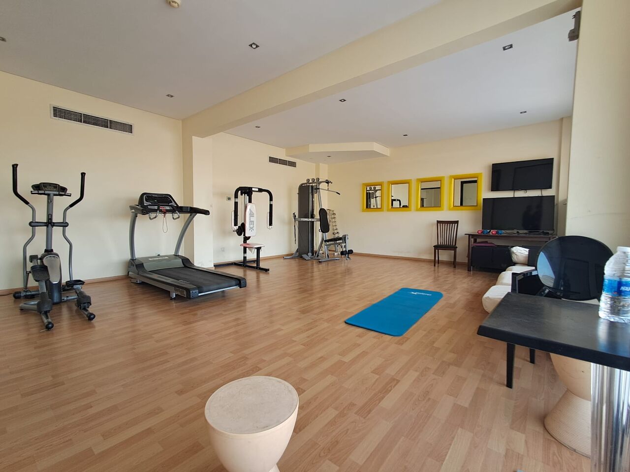 Kabul, Housing Exchanges, AFN 500/year,  2 BR,  130 Sq. Meter,  Gorgeous Fully Furnished 2 Bhk Flat At Umlhassam Just For 500 BD